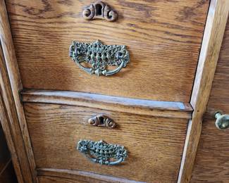 Antique bedroom set (dresser, chest of drawers & Queen head/footboardboards)