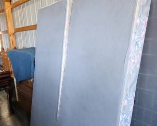 Pair of boxsprings (2 each to make Queen size)