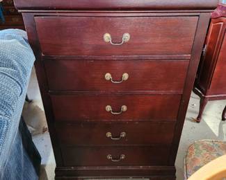 Single chest of drawers