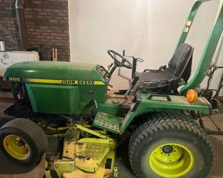 John Deere Tractor/Mower