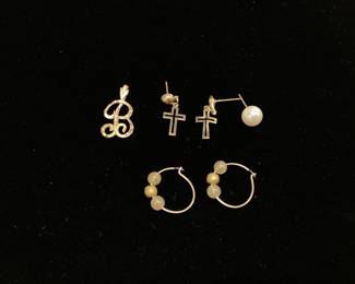 14k scarp gold lot 2.1 grams pearl stud, B, cross earring, beaded hoops