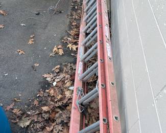 fiberglass extension ladder