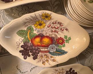 Spode "Reynolds" Porcelain China (84pc)