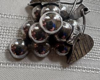 Sterling Silver Grapevine Pendant