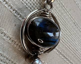 Sterling Silver & Labradorite Pendant
