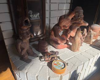 Large Collection of "Pre-Columbian" Figurines / Statues