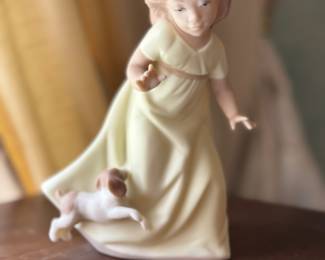 Lladro "Let's Play Tag" Porcelain Figurine