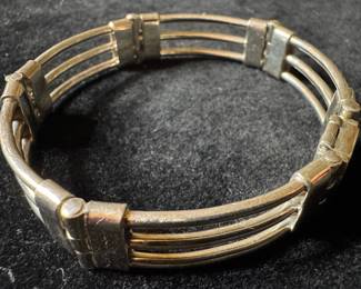 Sterling Silver Clasp Bangle