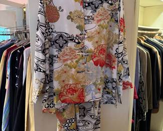 Women's Natori Pajamas (Size L)