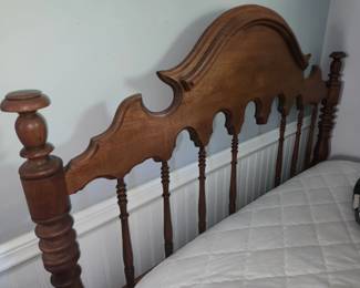 Vintage queen bed