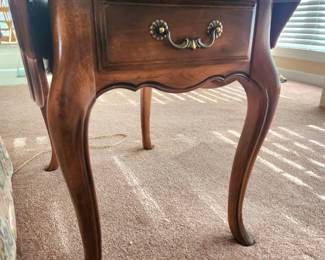 Ethan Allen drop leaf end table