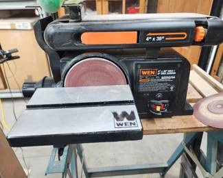 WEN 4" belt sander and 6 inch disc sander combination