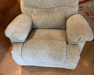 #3	Lazy Boy recliner Cream. Continous front, 	 $75.00 			