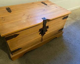 Wood trunk - large size