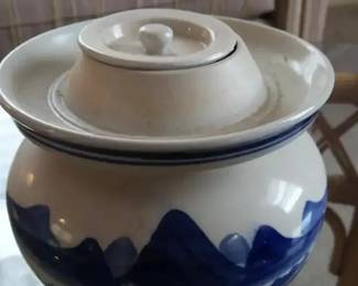 Vintage Asian Porcelain Ginger Jar With Lid