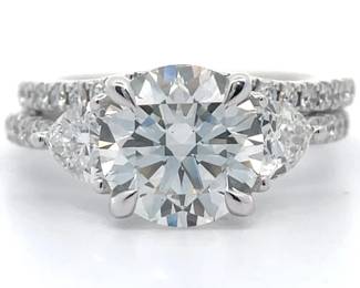 4.25 Carat Diamond Pavé Two-Piece Matching Bridal Ring Set in 14k White Gold