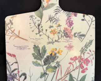 Lot 43: botanical print patterned cutting board