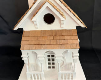 Lot 34: Home Bazaar White Wood Finches Aviary Bird House