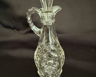 Lot 12: Vintage Anchor Hocking clear glass cruet with stopper