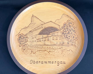 Lot 52: Vintage hard-carved wooden decorative plate