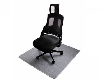 23 UPLIFTDeskPursuitErgonomicChairFloorMatSet