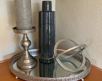 KR155Modern Silver Tone Decor