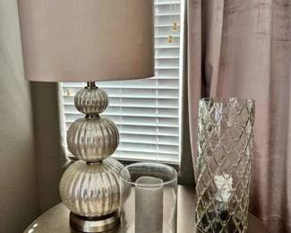 KR133Modern Silvertone Glass Lamps And Side Table