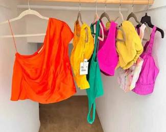 KR270Pretty Little Things