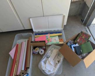 KR242Bows  Ribbons  Tags Mystery Lot 