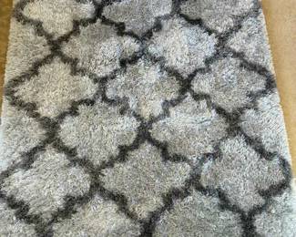 KR104Gray Geometric Pattern Shag Rug