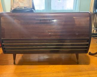 Gorgeous German Hawaiian Stereo / Radio