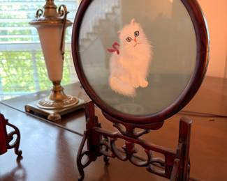 Asian carved wood tabletop screen with white cat painting