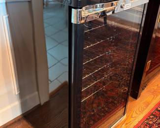 Stainless steel wine cooler fridge