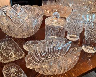 Cut crystal bowls and serving pieces collection