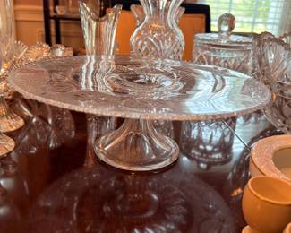 Cut crystal pedestal cake stand