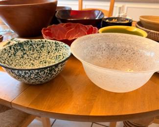Spongeware bowl, art glass bowl and wood serving bowls