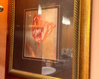Framed tulip still life print, gilt frame