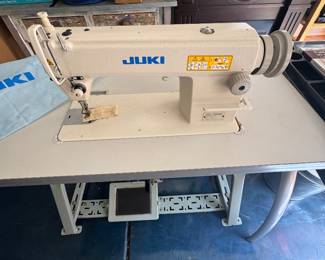 Juki sewing machine with Table