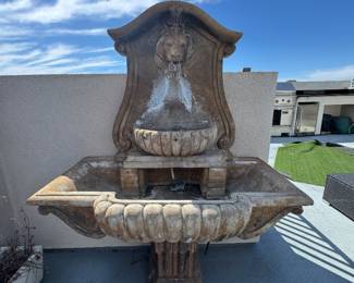 Cement lion Fountian 