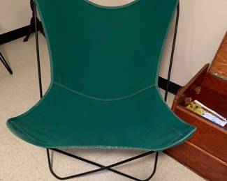 Vintage butterfly chair in green canvas