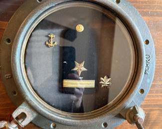 Boat porthole window