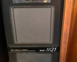 Fisher speaker