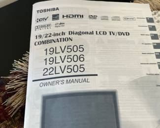 Toshiba 19/22-inch Diagonal LCD TV/DVD Combination