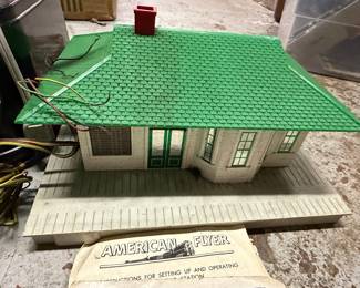 American Flyer "The President" Train Set Accessories with 300 Watt Transformer