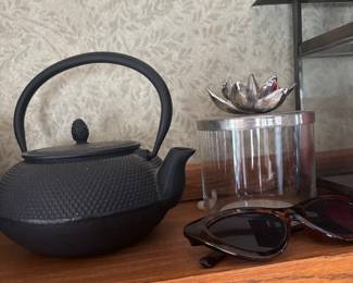 Arare Cast Iron Teapot