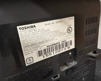 Toshiba TV/DVD Combo MD9DL1