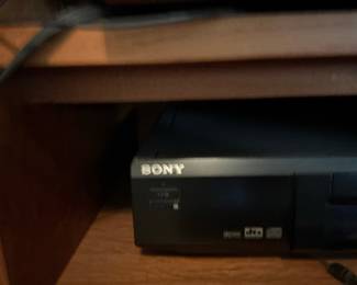 Sony DVP-S330 CD/DVD Player
