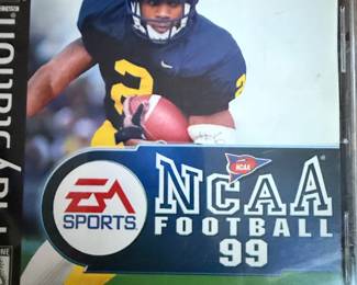 EA Sports NCAA Football 99 - PlayStation 1 Game