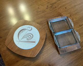 Gladmark of Sun Valley California Walnut Trivet with Ceramic Fish Insert and Glass Ramekins