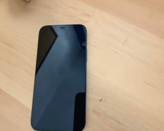 Apple iPhone 12